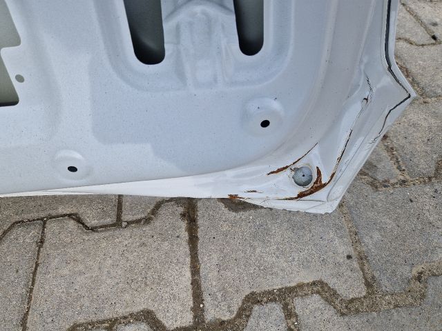 bontott KIA SORENTO Csomagtérajtó (Üres lemez)