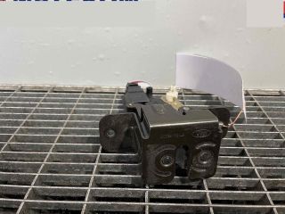 bontott KIA SORENTO Csomagtérajtó Ütköző