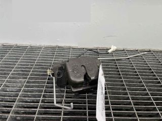 bontott KIA SORENTO Csomagtérajtó Ütköző