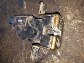 bontott KIA SORENTO Csomagtérajtó Zárszerkezet