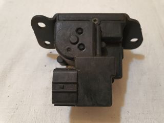 bontott KIA SORENTO Csomagtérajtó Zárszerkezet