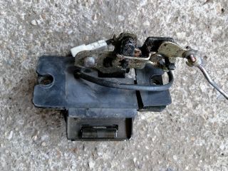 bontott KIA SORENTO Csomagtérajtó Zárszerkezet