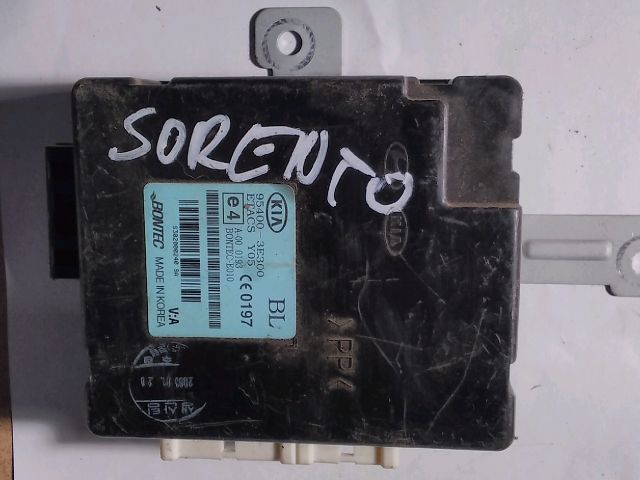 bontott KIA SORENTO Elektronika (Magában)