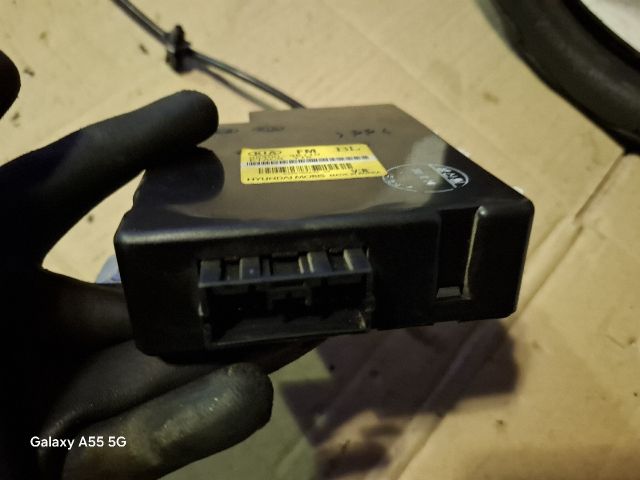 bontott KIA SORENTO Elektronika (Magában)