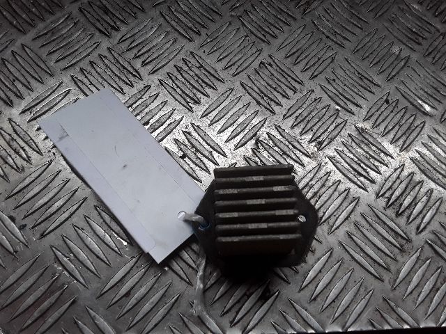 bontott KIA SORENTO Előtét Ellenállás Fűtőmotor