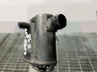 bontott KIA SORENTO Első Ablakmosó Szivattyú