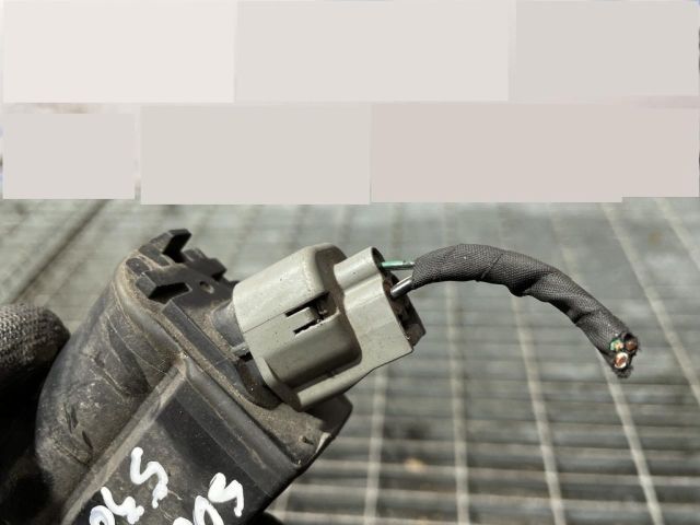 bontott KIA SORENTO Első Ablakmosó Szivattyú