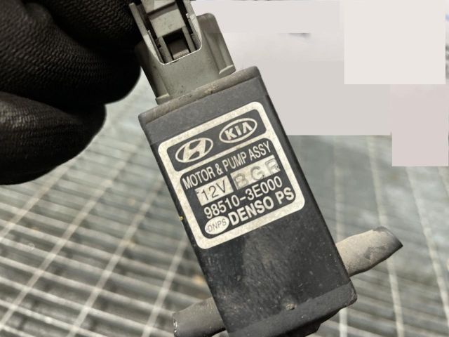 bontott KIA SORENTO Első Ablakmosó Szivattyú