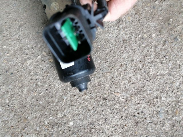 bontott KIA SORENTO Első Ablaktörlő Motor