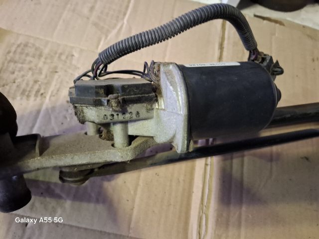 bontott KIA SORENTO Első Ablaktörlő Szerkezet Motorral