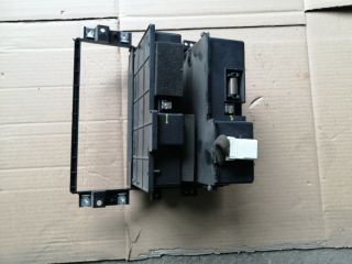 bontott KIA SORENTO Első Hamutartó