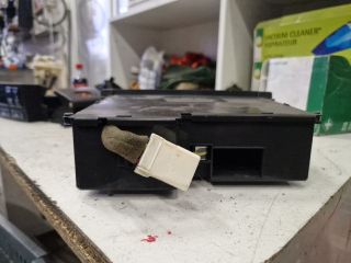 bontott KIA SORENTO Első Hamutartó