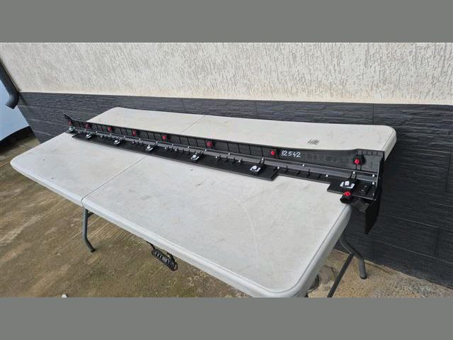 bontott KIA SORENTO Első Küszöb Díszléc