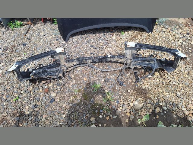 bontott KIA SORENTO Első Lökhárító Merevítő (Fém)