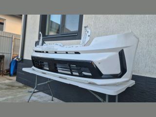 bontott KIA SORENTO Első Lökhárító (Részeivel)