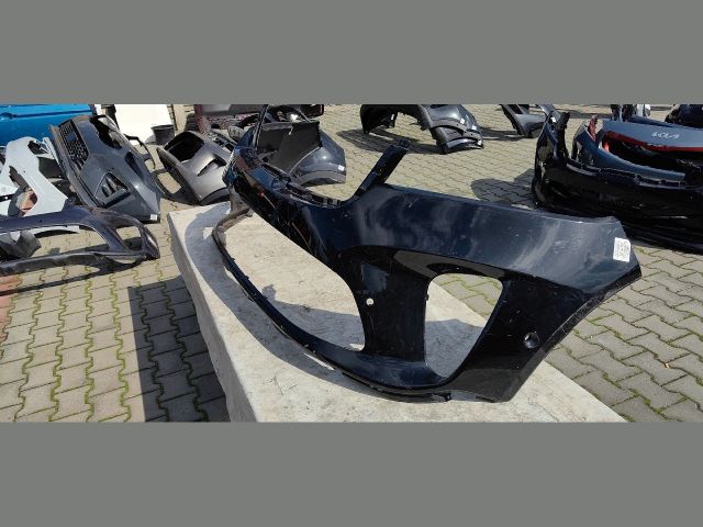 bontott KIA SORENTO Első Lökhárító (Üresen)