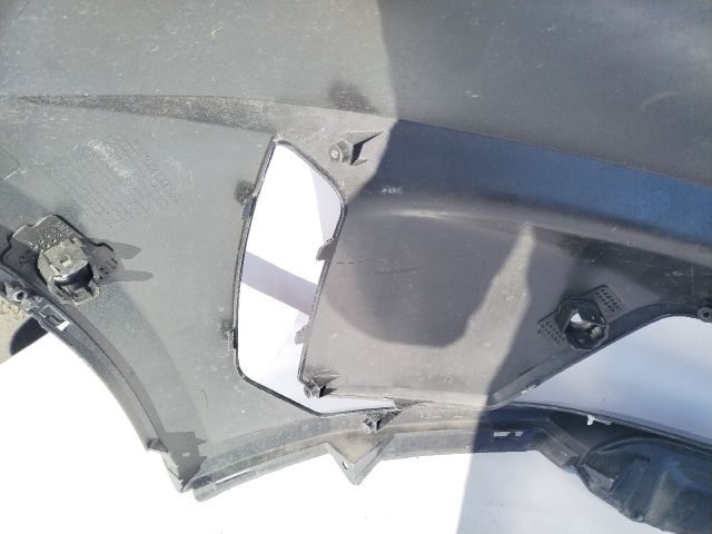 bontott KIA SORENTO Első Lökhárító (Üresen)