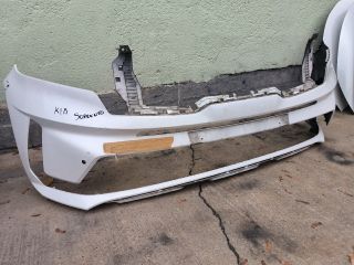 bontott KIA SORENTO Első Lökhárító (Üresen)