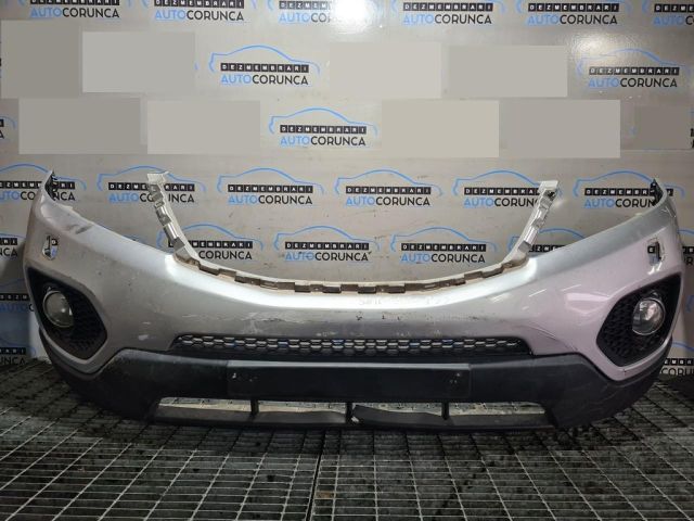 bontott KIA SORENTO Első Lökhárító (Üresen)