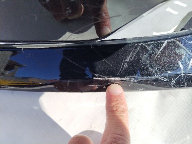 bontott KIA SORENTO Első Lökhárító (Üresen)