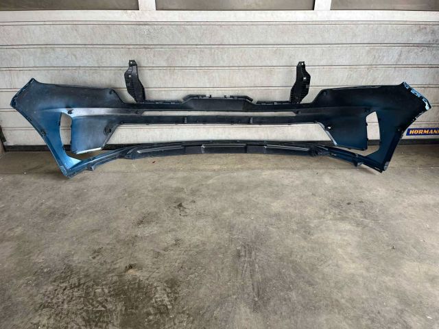 bontott KIA SORENTO Első Lökhárító (Üresen)