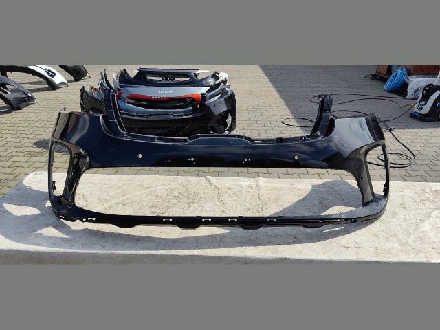 bontott KIA SORENTO Első Lökhárító (Üresen)