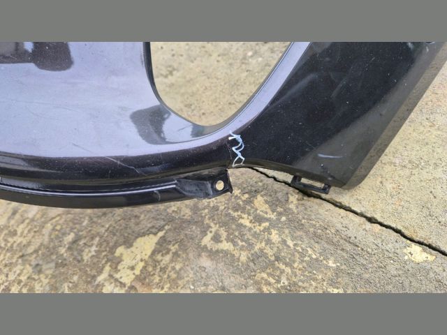 bontott KIA SORENTO Első Lökhárító (Üresen)