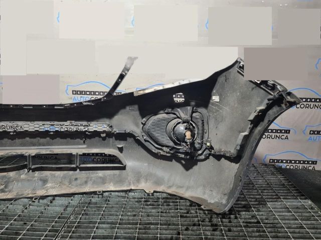 bontott KIA SORENTO Első Lökhárító (Üresen)