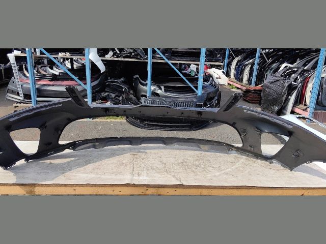 bontott KIA SORENTO Első Lökhárító (Üresen)