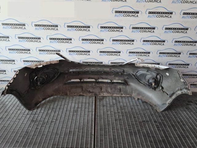 bontott KIA SORENTO Első Lökhárító (Üresen)