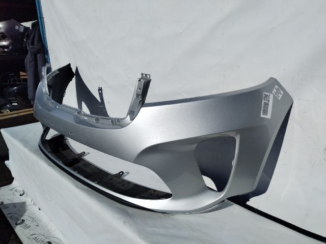 bontott KIA SORENTO Első Lökhárító (Üresen)