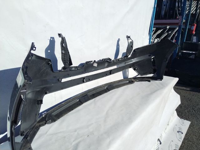 bontott KIA SORENTO Első Lökhárító (Üresen)