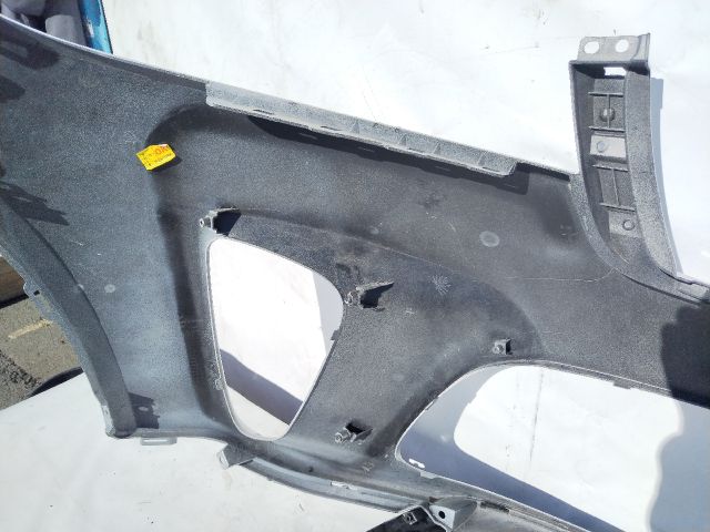 bontott KIA SORENTO Első Lökhárító (Üresen)