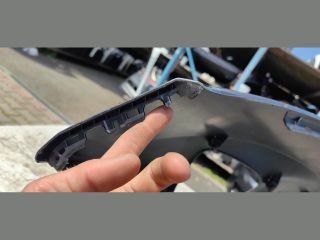 bontott KIA SORENTO Első Lökhárító (Üresen)