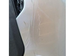 bontott KIA SORENTO Első Lökhárító (Üresen)