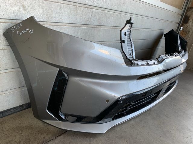 bontott KIA SORENTO Első Lökhárító (Üresen)