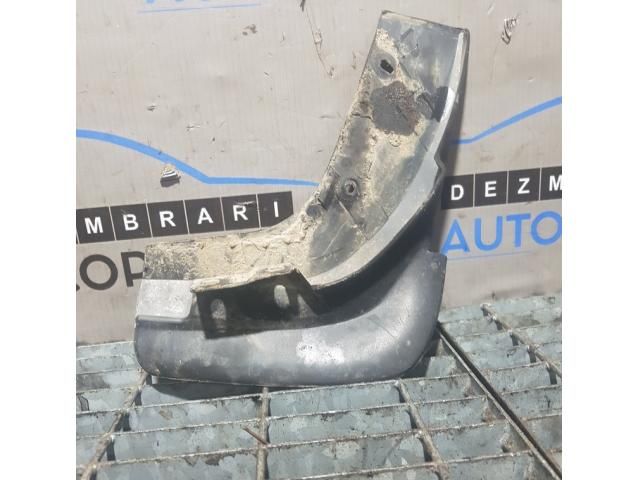 bontott KIA SORENTO Első Sárvédő Gumi Pár