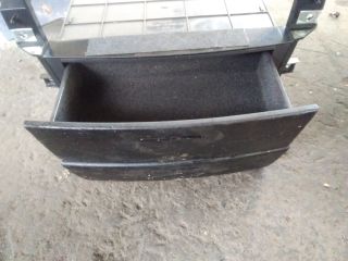 bontott KIA SORENTO Első Tároló Rekesz