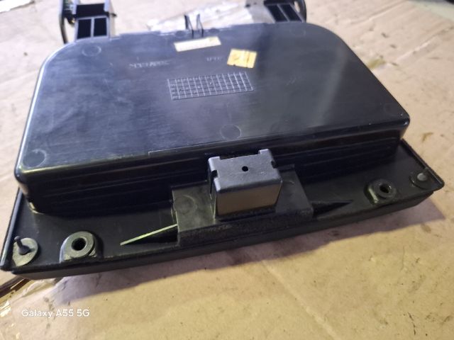 bontott KIA SORENTO Első Tároló Rekesz