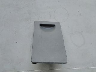 bontott KIA SORENTO Első Tároló Rekesz