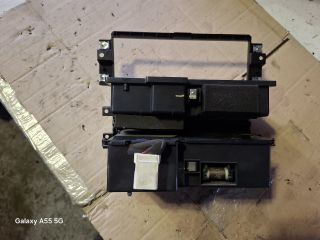 bontott KIA SORENTO Első Tároló Rekesz