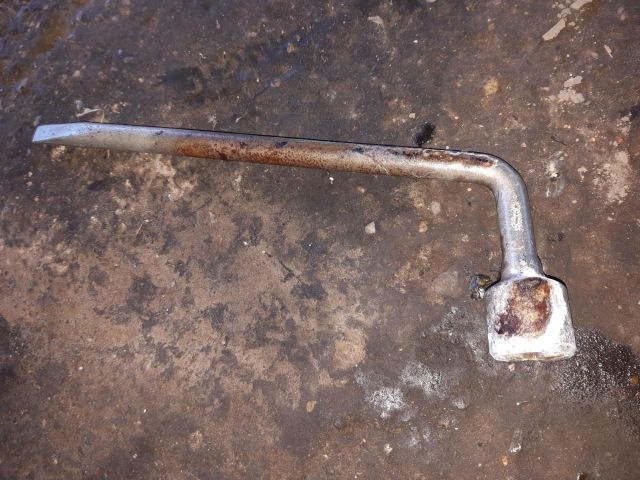 bontott KIA SORENTO Emelő