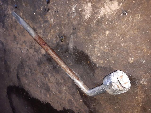 bontott KIA SORENTO Emelő