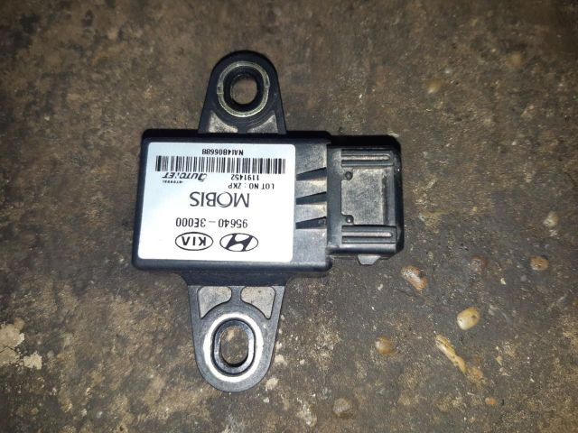 bontott KIA SORENTO ESP Kapcsoló