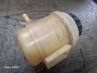 bontott KIA SORENTO Fékfolyadék Tartály