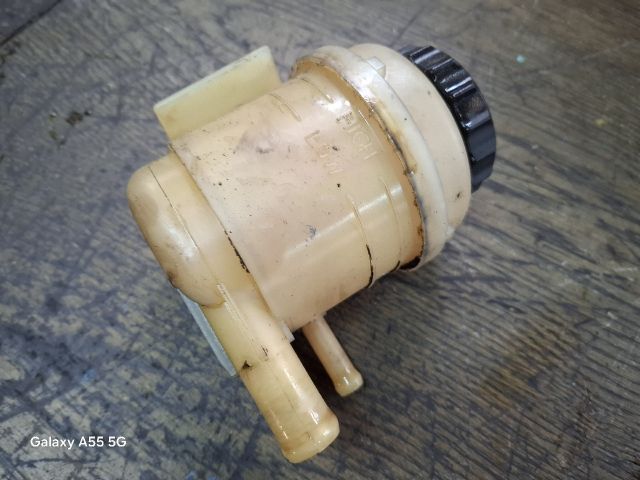 bontott KIA SORENTO Fékfolyadék Tartály