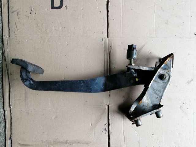 bontott KIA SORENTO Fékpedál