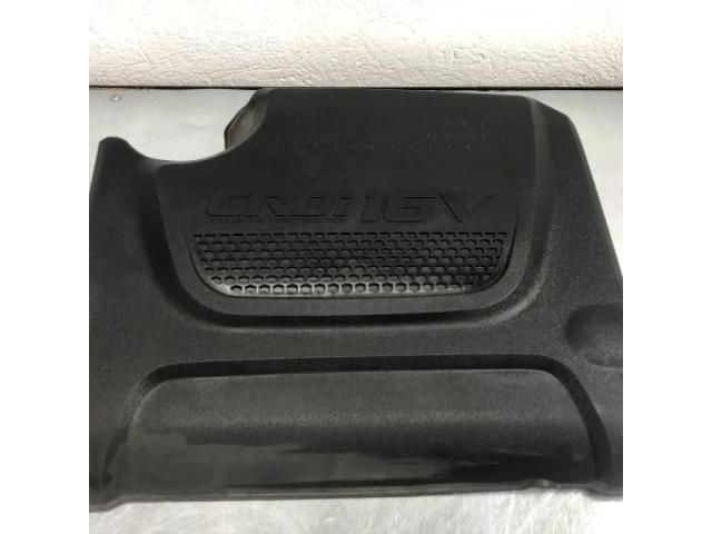 bontott KIA SORENTO Felső Hűtőburkolat