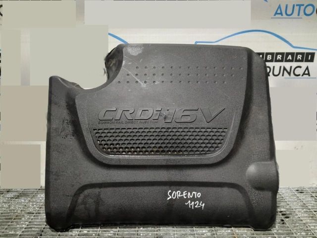 bontott KIA SORENTO Felső Hűtőburkolat