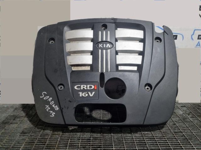 bontott KIA SORENTO Felső Hűtőburkolat